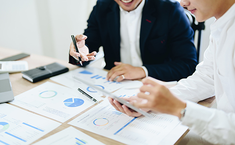 青岛公司注册代理哪家好？核心标准+服...