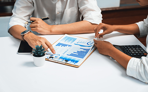 青岛公司变更营业范围怎么办理手续？