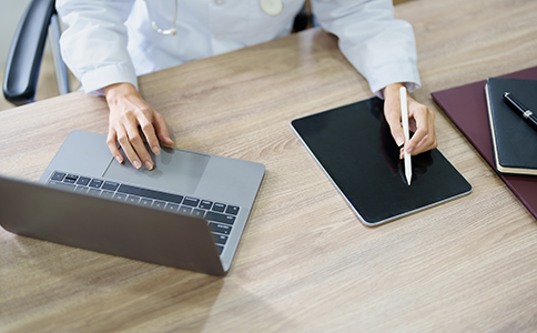 青岛办理营业执照需要带什么证件？