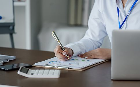 如何注册青岛有限责任公司？